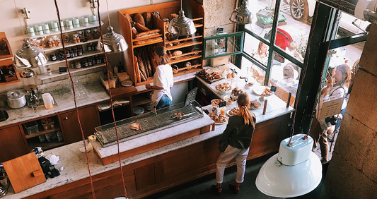 Loose Leaf Tea: Top 3 Tips for Elevating Tea in the UK Café Scene