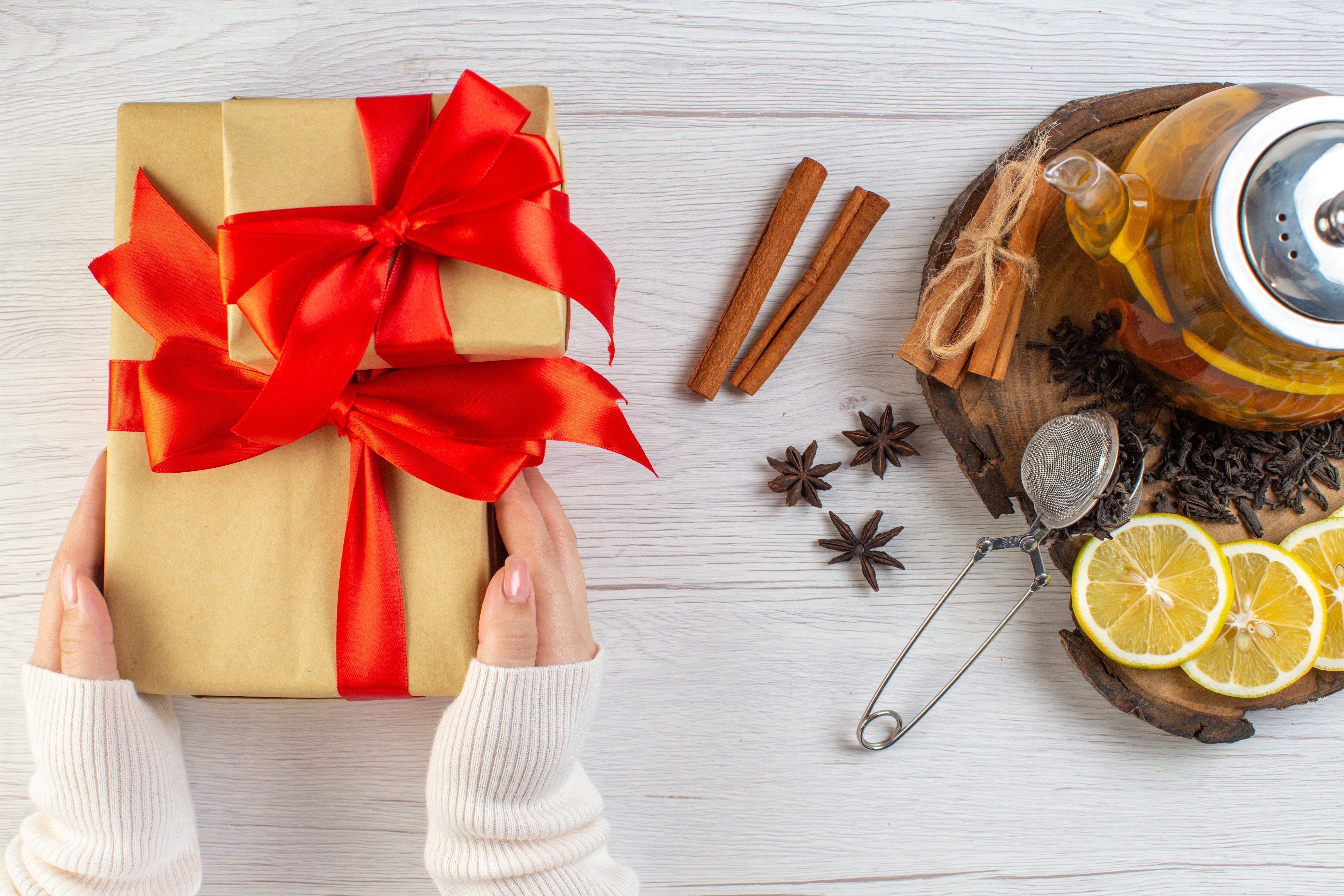 Last-Minute Gifting: Express Shipping + Digital Gift Cards